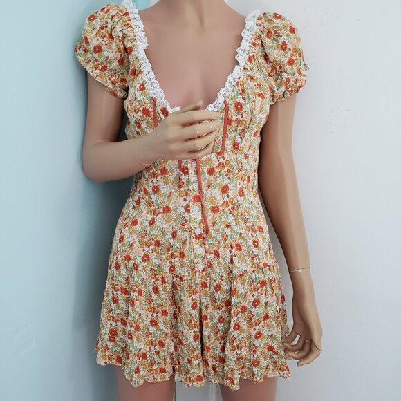 Urban Outfitters Pants - NWT Urban Outfitter Cute jumpsuit.